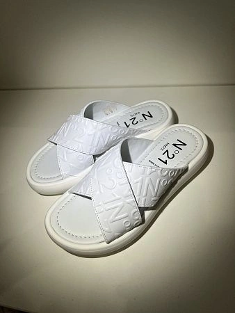 №21 Туфли открытые