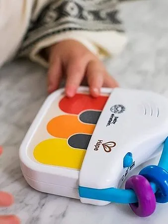HAPE Музыкальная игрушка мини пианино Волшебное прикосновение