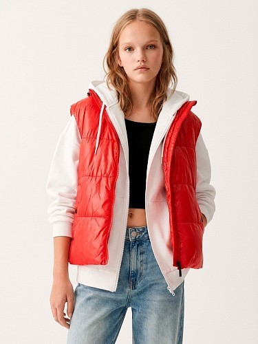 Alessandro Borelli Жилет утепленный для девочки Alessandro Borelli Жилет утепленный для девочки