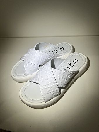 №21 Туфли открытые