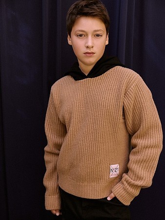 №21 Свитер
